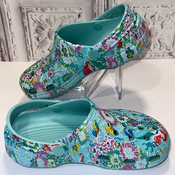 NEW! Crocs Unisex-Adult Classic Disney X Vera Bradley Little Mermaid Clog Sz 5 - Picture 3 of 15